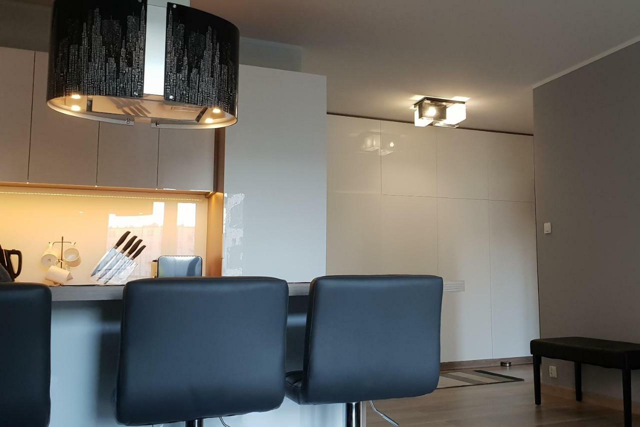 Apartament New York Różana 19 Poznan Bagian luar foto