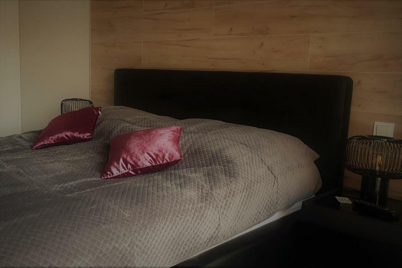 Apartament New York Różana 19 Poznan Bagian luar foto